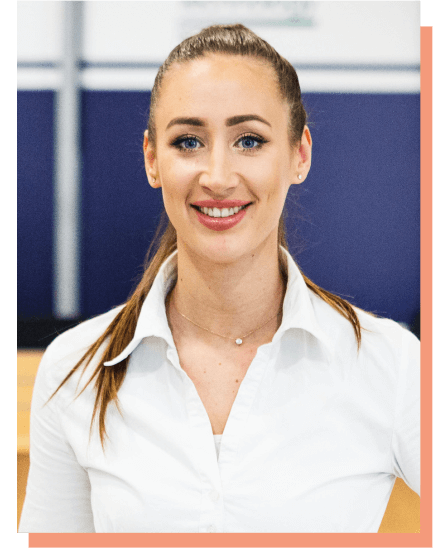 Bei Ihrem Event übernehmen Chef-Hostessen und -Hosts von ucm.agency Koordination und Betreuung von Mitarbeitern vor Ort