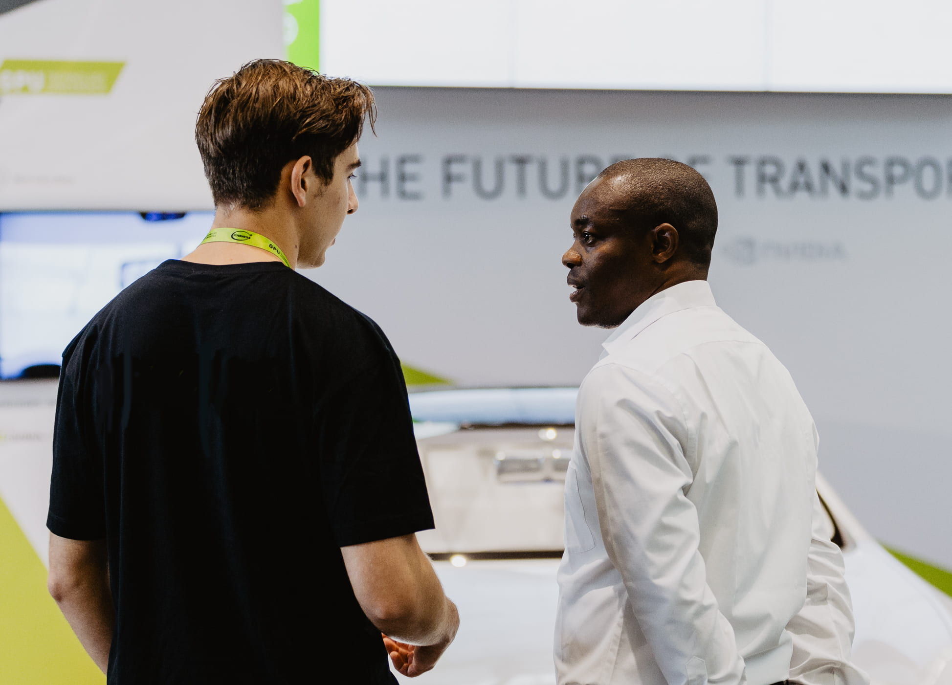 Car Explainer von ucm.agency präsentiert fachgerecht die neuesten Innovationen Ihrer Fahrzeuge Car Explainer von ucm.agency präsentiert fachgerecht die neuesten Innovationen Ihrer Fahrzeuge