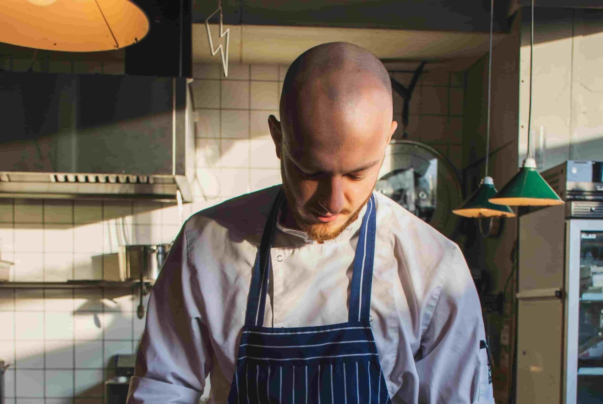 Mit fleißigem Küchenpersonal von ucm.agency wird Ihre Veranstaltung zum vollen Erfolg