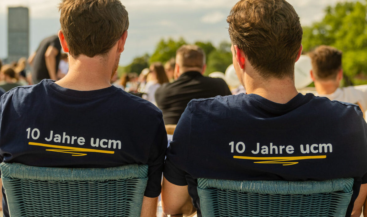 10 Jahre ucm auf T-Shirt, Rückansicht