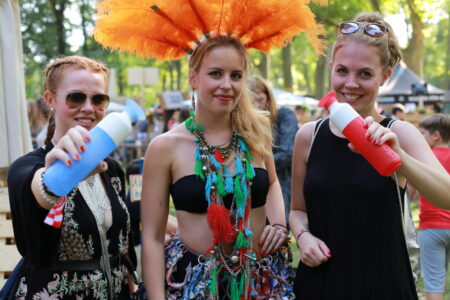 Weibliches Promotion Team auf dem Lollapalooza in Berlin